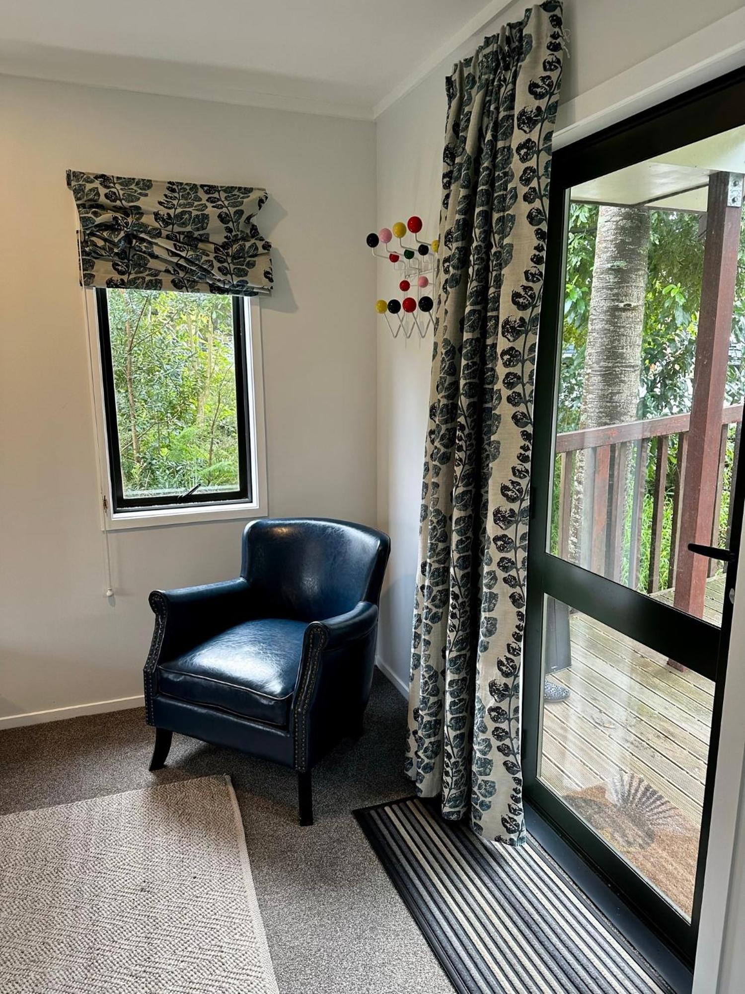Chalet Peaceful In Beautiful Landscaped Native Bush Gully Tamahere